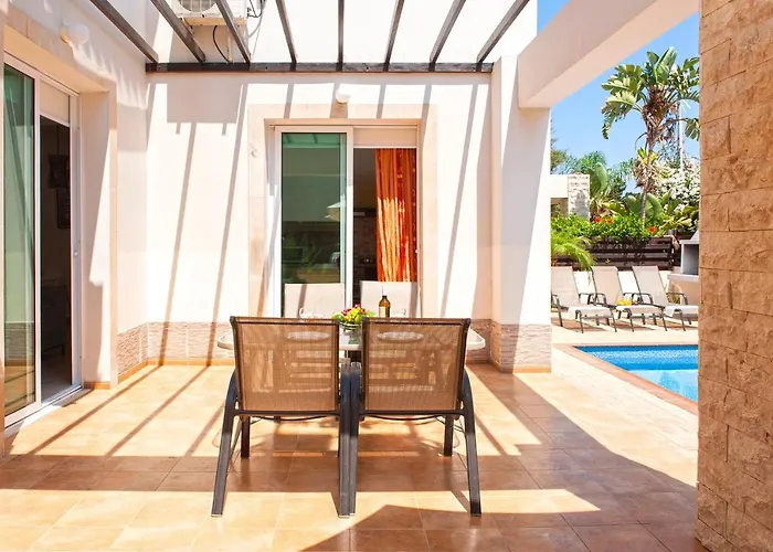 Danata 빌라 프로타라스