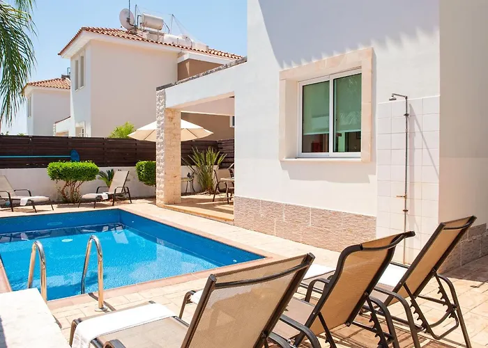 Danata Vila Protaras